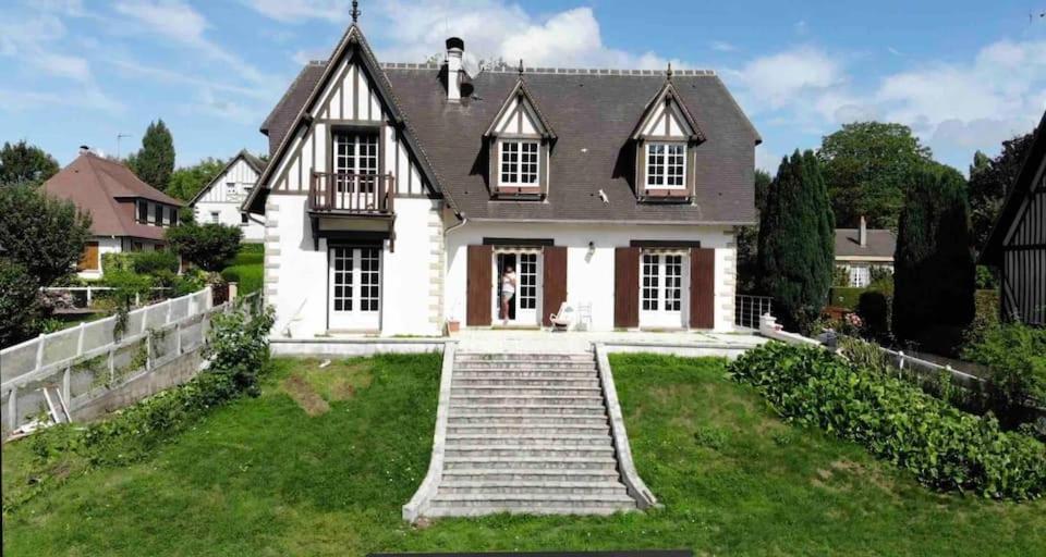 Villa Bonaparte Touques Bagian luar foto